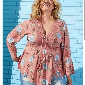 TORRID Boho flowers & lace top